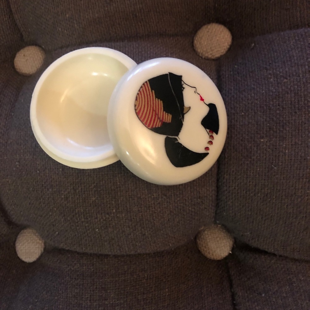 Sarsaparilla Art Deco Vintage container